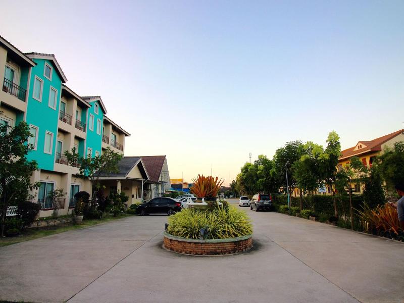 Green Apple Villa image