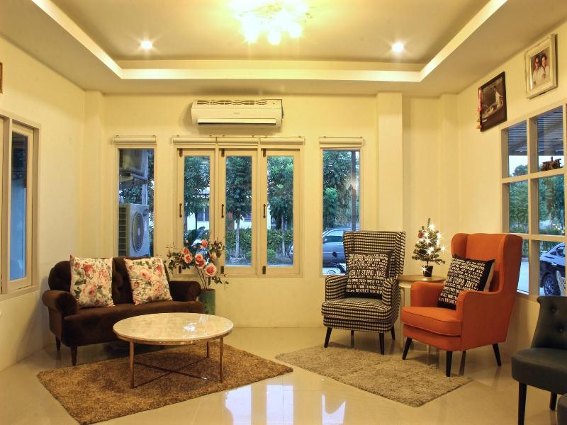 Green Apple Villa image