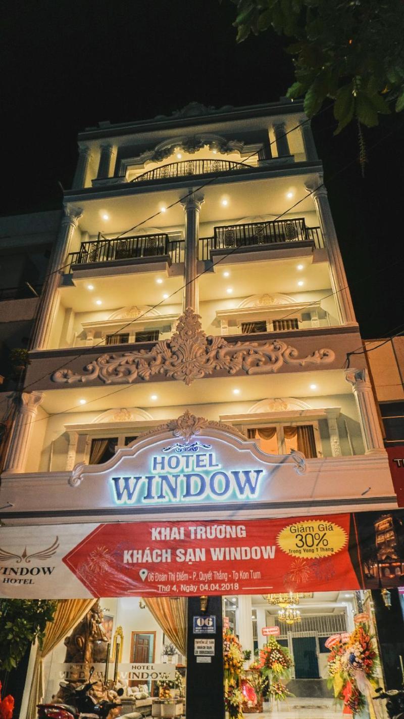 WINDOW HOTEL