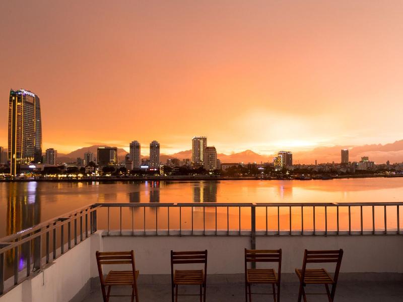 Vitalis Riverside Hotel image