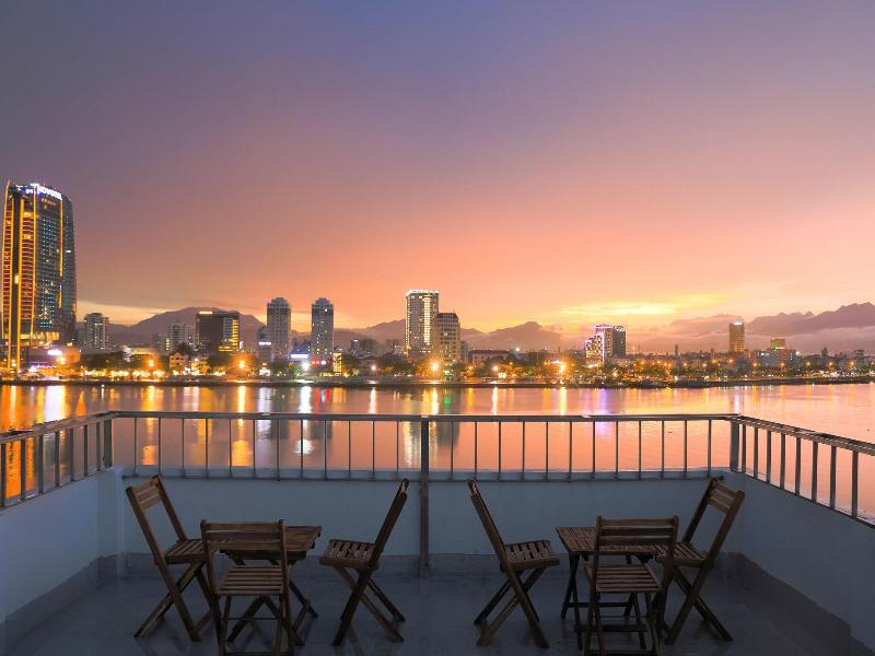 Vitalis Riverside Hotel image