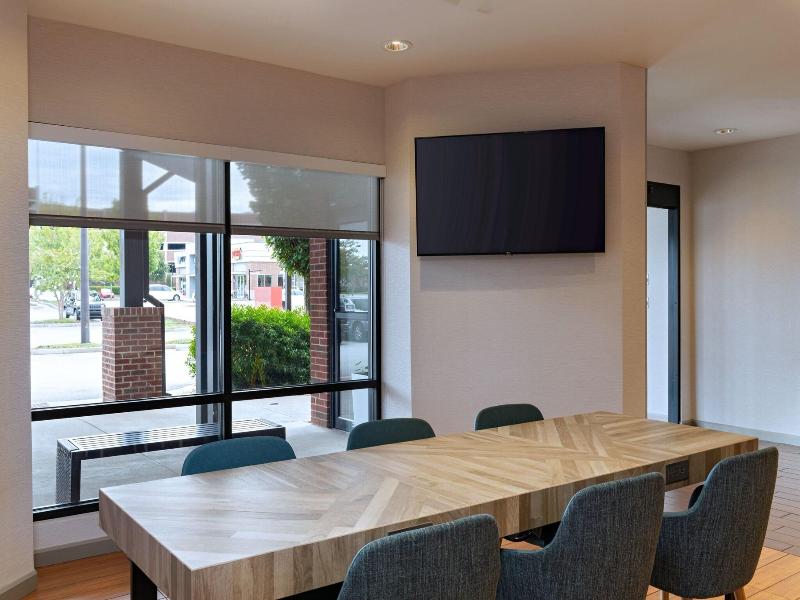 Towneplace Suites Macon Mercer University image