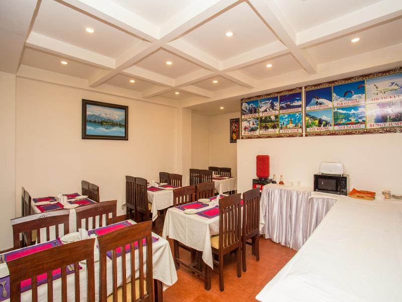 Jay Suites image