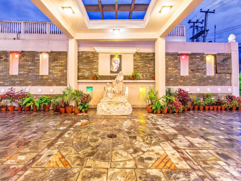 Da Yatra Courtyard Hotel Resort image