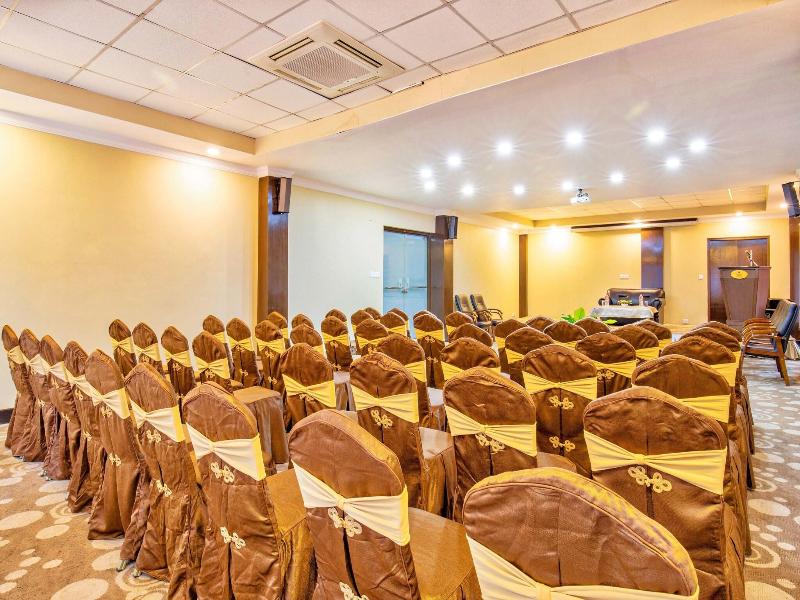 Da Yatra Courtyard Hotel Resort image