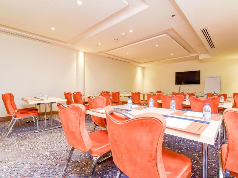Mena Hotel Tabuk image
