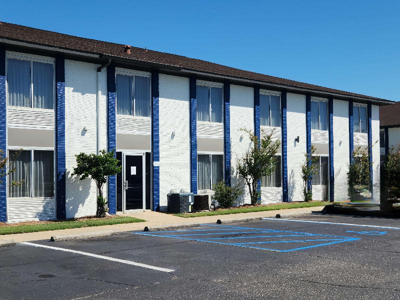 Americas Best Value Inn Suites Foley Gulf Shores image