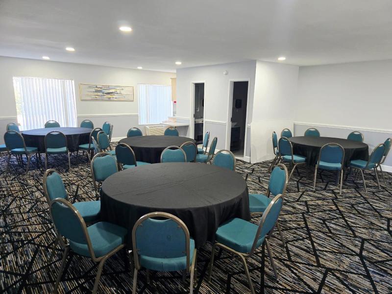 Americas Best Value Inn Suites Foley Gulf Shores image