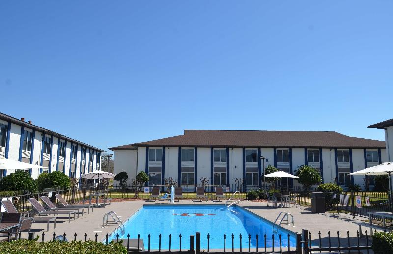 Americas Best Value Inn Suites Foley Gulf Shores image