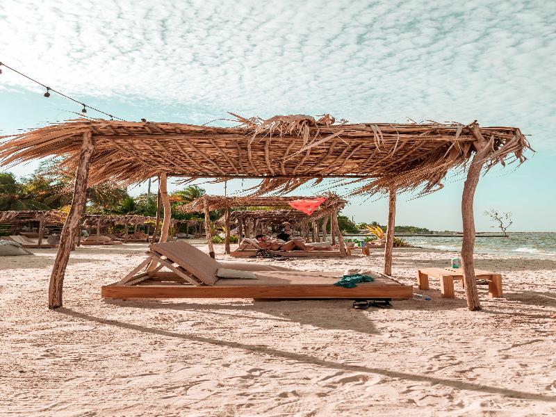 Hotel Fenix Beach Cartagena image