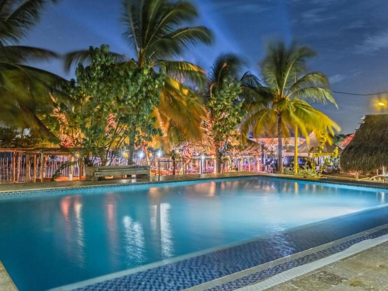 Hotel Fenix Beach Cartagena image
