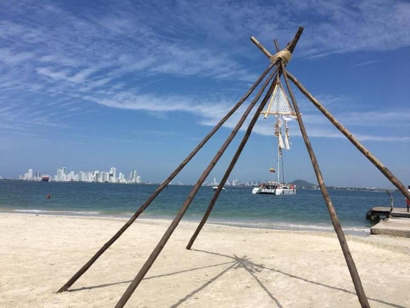 Hotel Fenix Beach Cartagena image