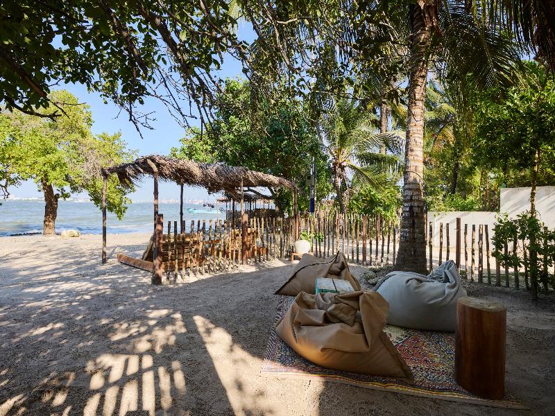 Hotel Fenix Beach Cartagena image