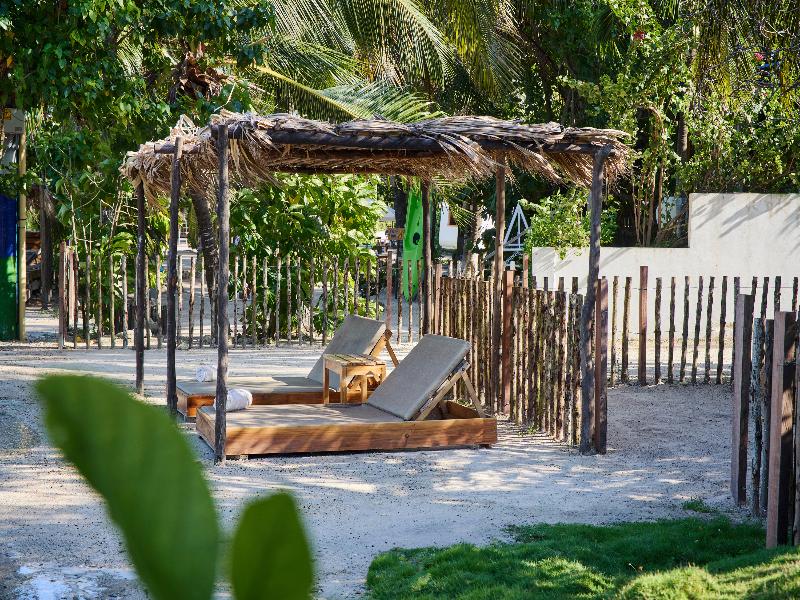 Hotel Fenix Beach Cartagena image