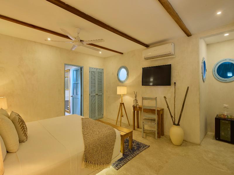Hotel Fenix Beach Cartagena image