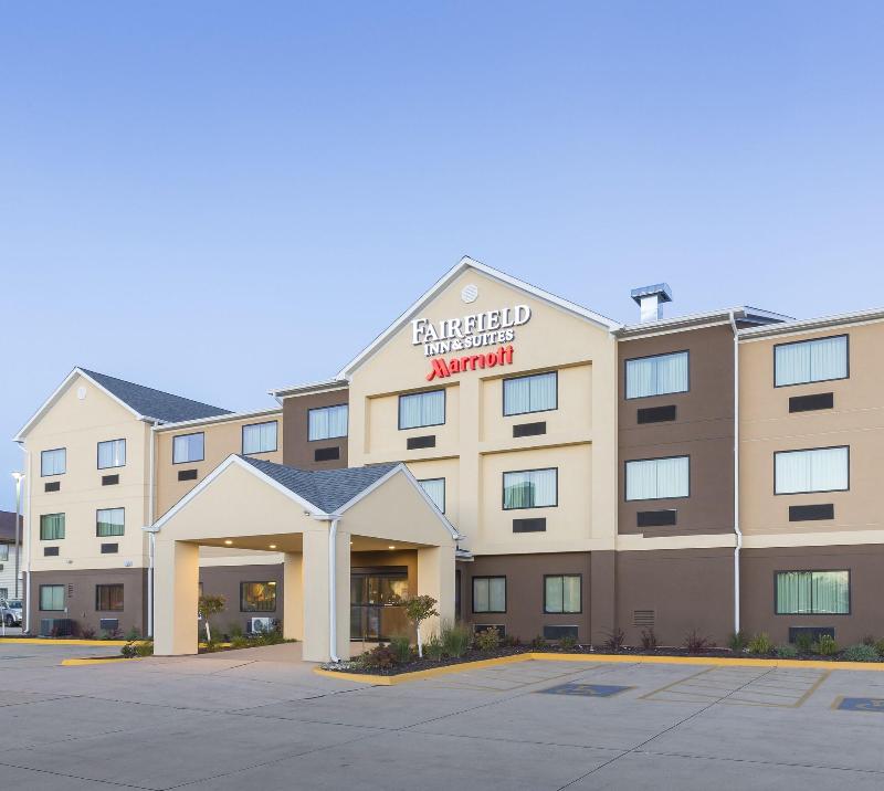 Fairfield Inn Suites Galesbourg image