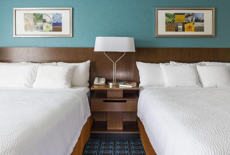 Fairfield Inn Suites Galesbourg image