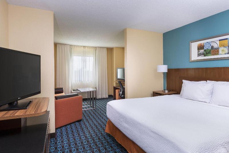 Fairfield Inn Suites Galesbourg image