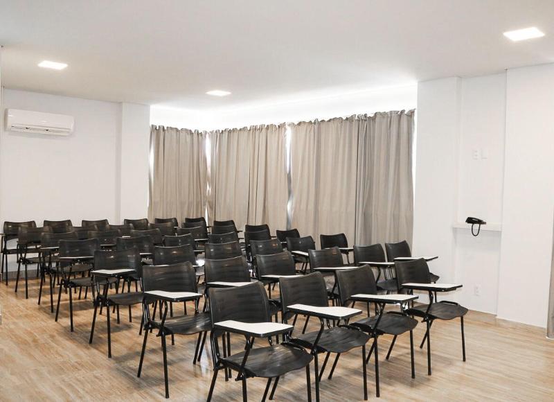 Avenida Park Hotel image