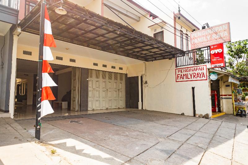 OYO 681 Wisma Family Raya — photo 3