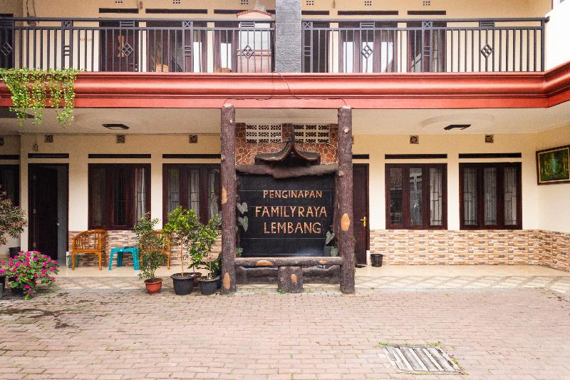 OYO 681 Wisma Family Raya — photo 4