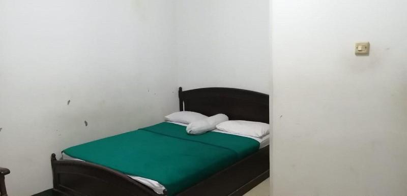 2452 Hotel Metro image