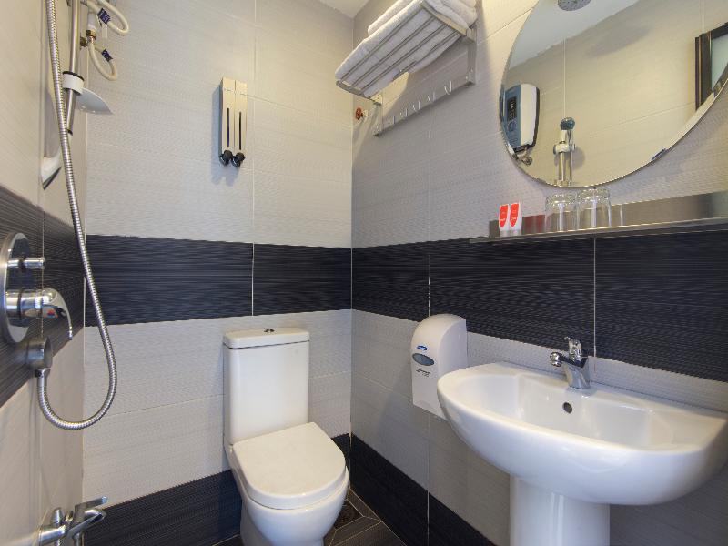 Hotel 916 image
