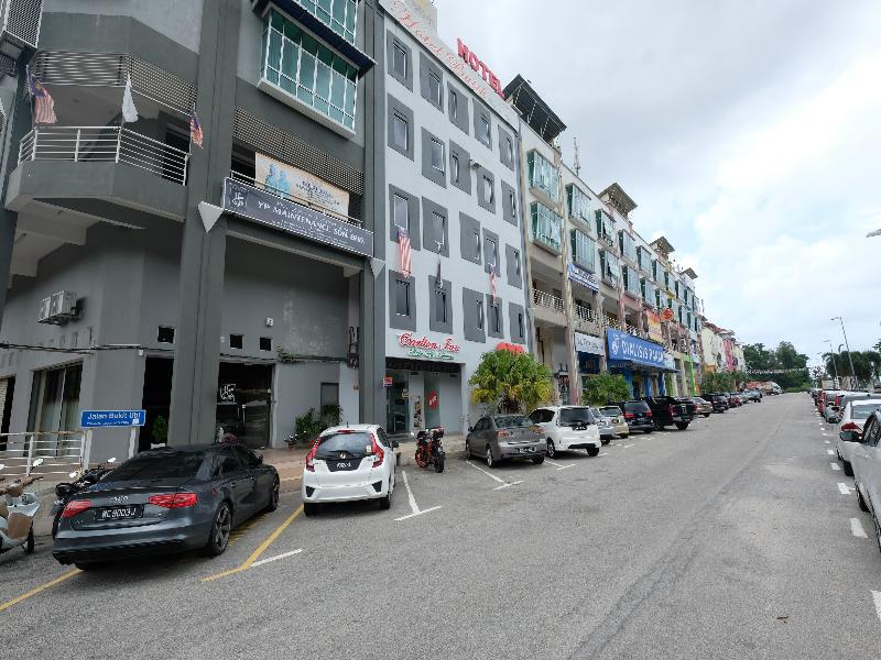 Carlton Inn Bukit Ubi — exterior view