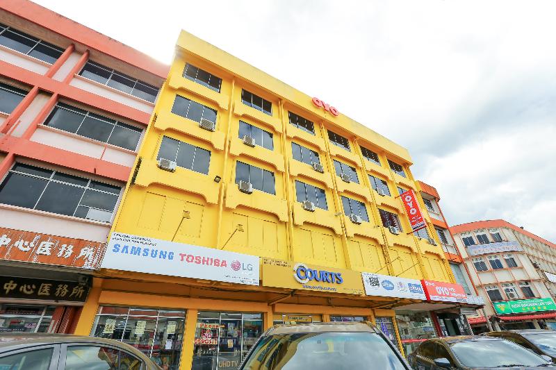 OYO 89638 Hotel Mandarin Inn image