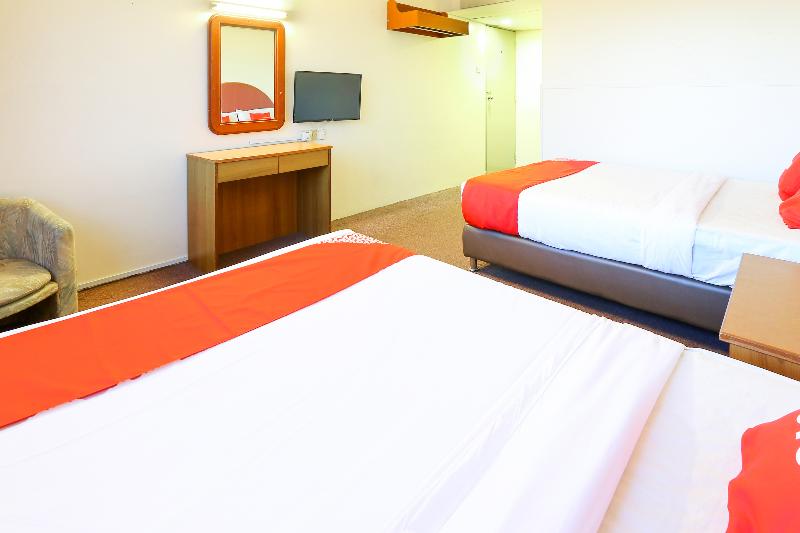 OYO 89638 Hotel Mandarin Inn image