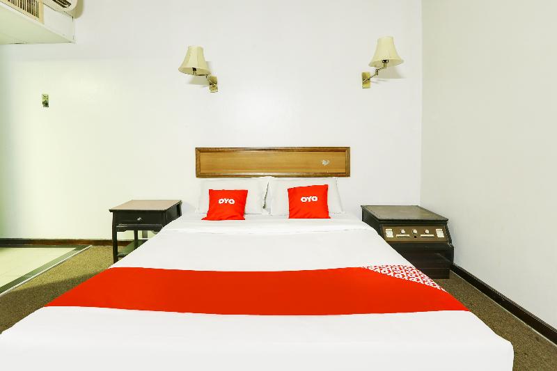 OYO 89638 Hotel Mandarin Inn image