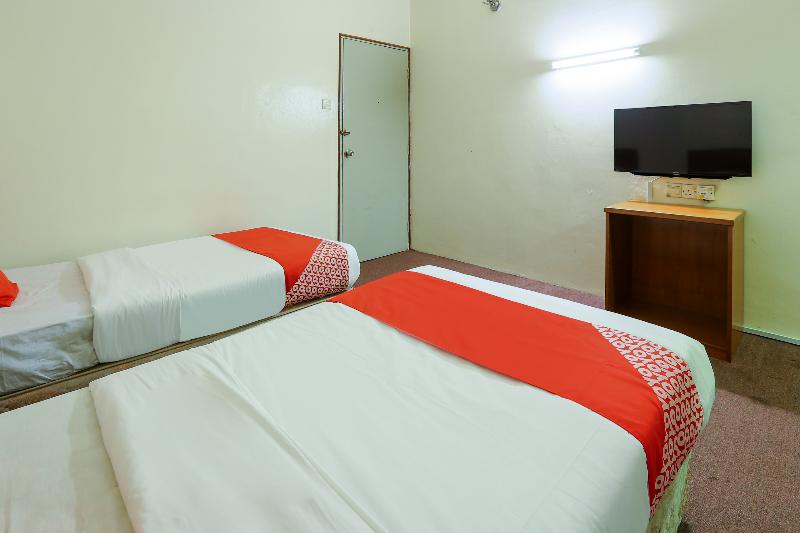 OYO 89638 Hotel Mandarin Inn image
