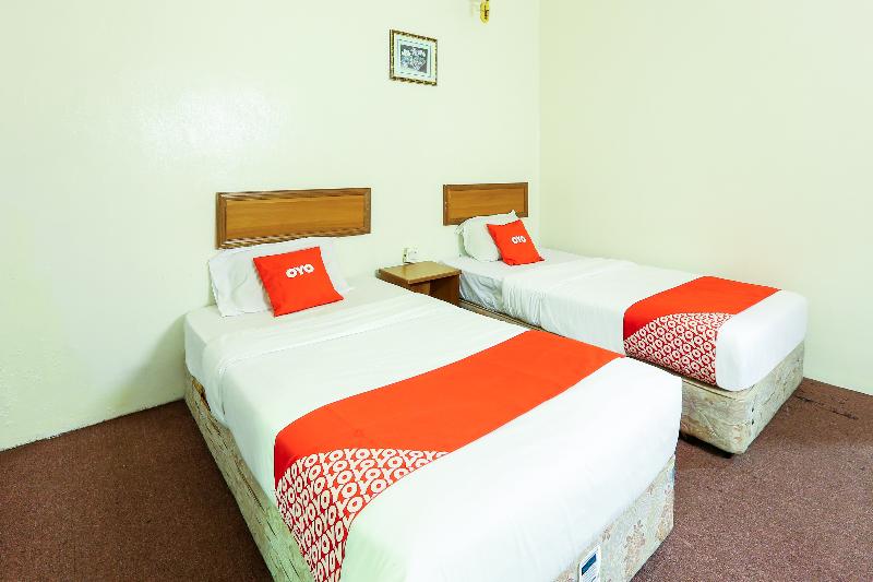 OYO 89638 Hotel Mandarin Inn image