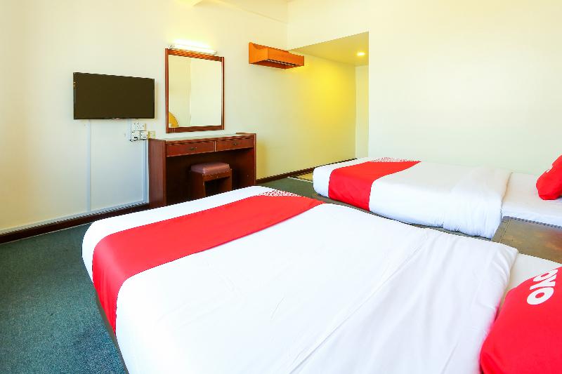 OYO 89638 Hotel Mandarin Inn image