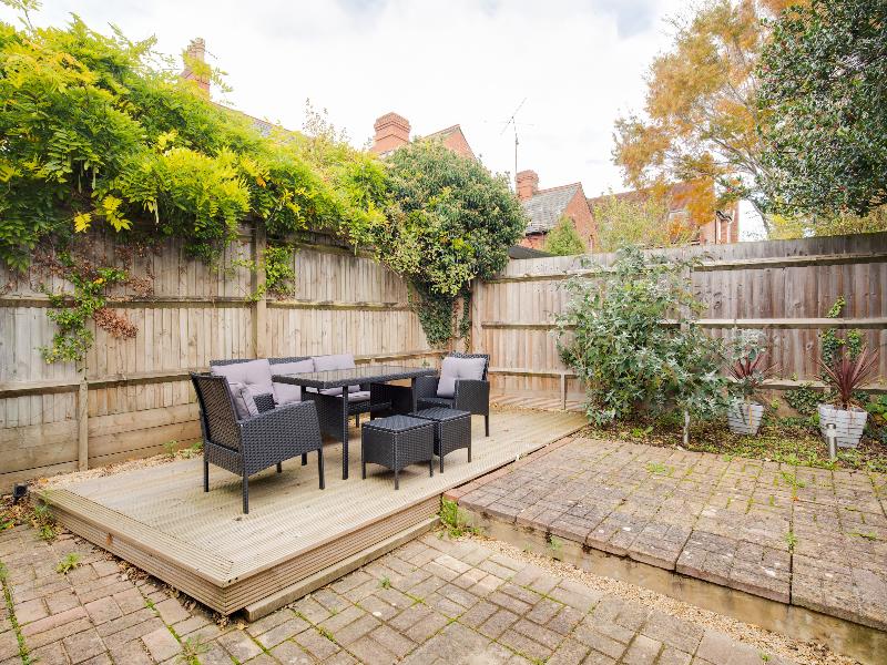 OYO Iffley Townhouse image