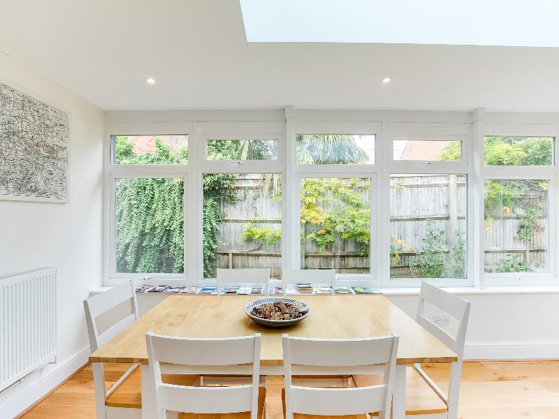 OYO Iffley Townhouse image