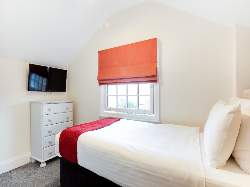 OYO Iffley Townhouse image