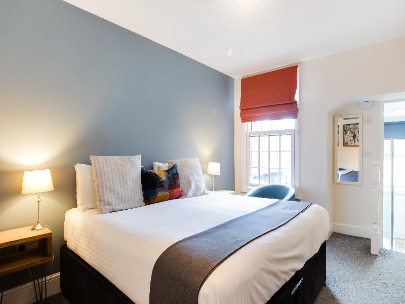 OYO Iffley Townhouse image