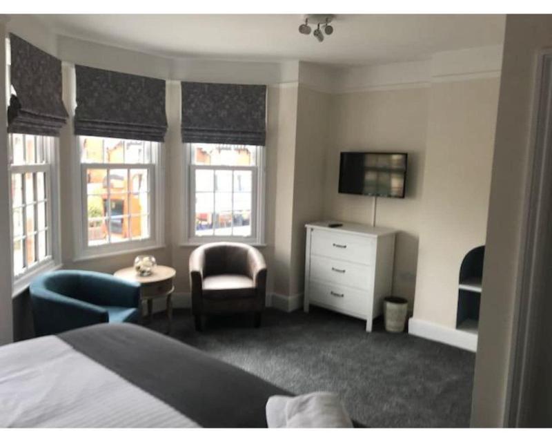 OYO Iffley Townhouse image