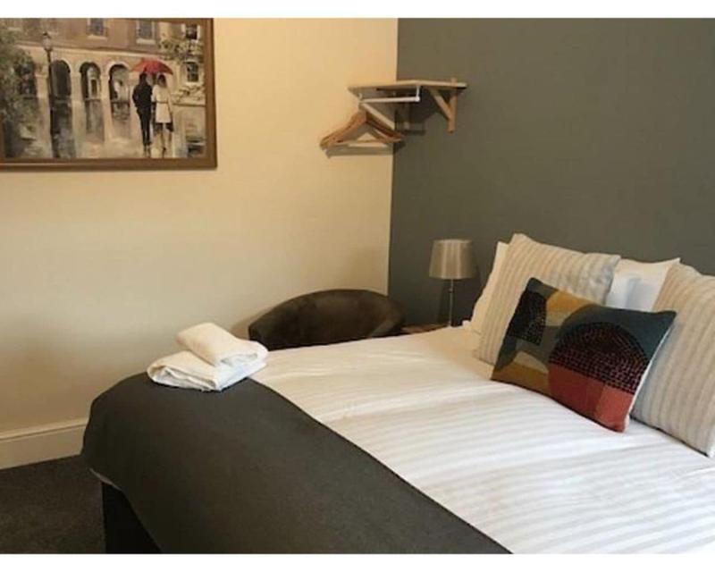 OYO Iffley Townhouse image