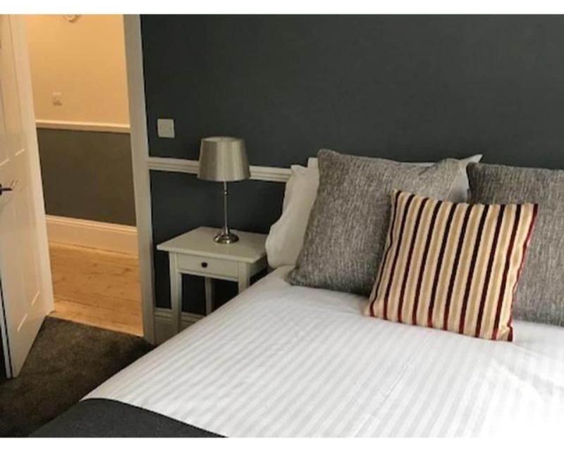 OYO Iffley Townhouse image