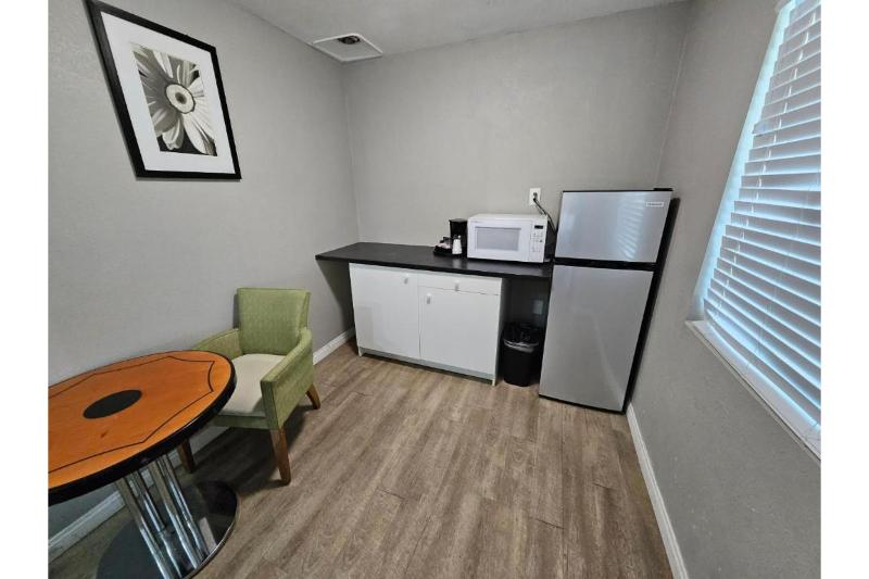 Hotel Ridgecrest An Extended Stay Studio image