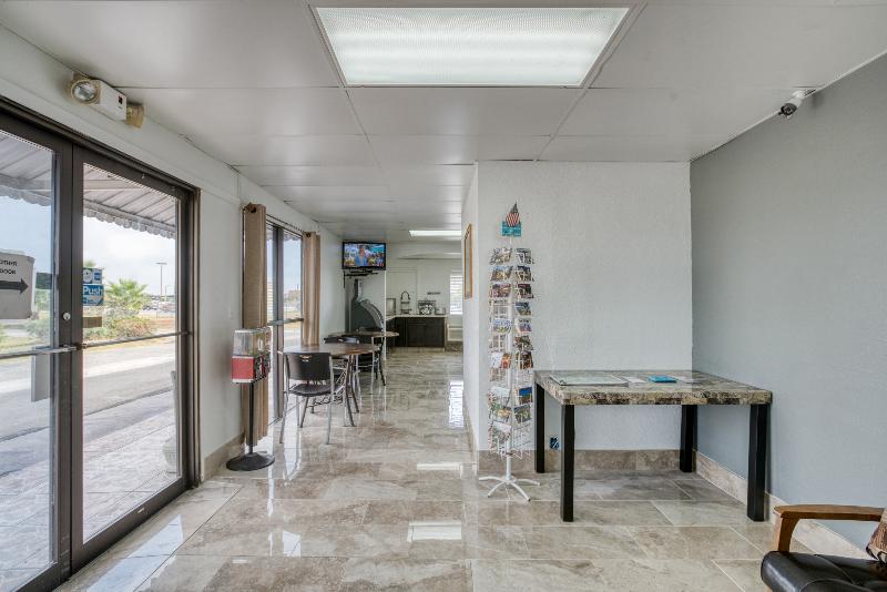 OYO Hotel San Antonio Lackland Air Force Base West image