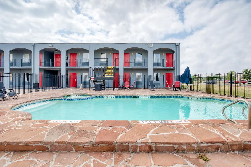 OYO Hotel San Antonio Lackland Air Force Base West image