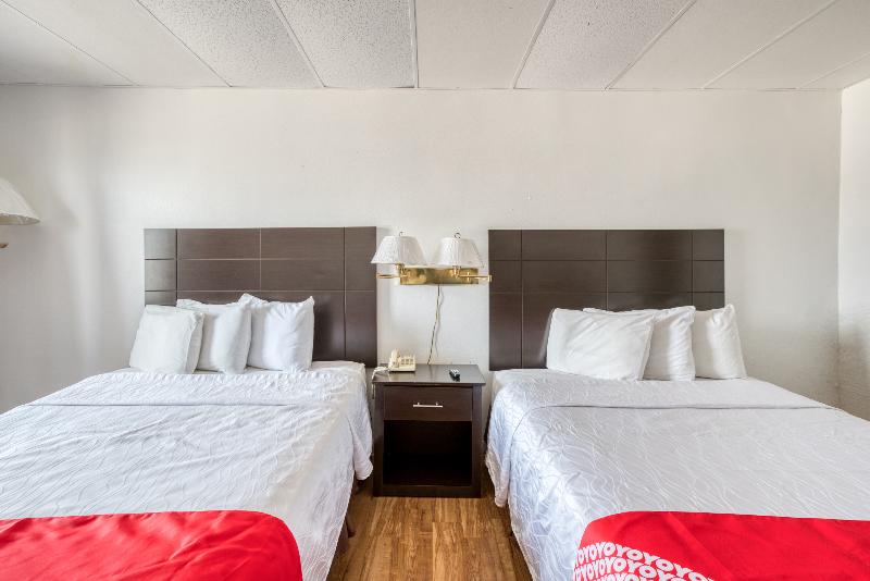 OYO Hotel San Antonio Lackland Air Force Base West image