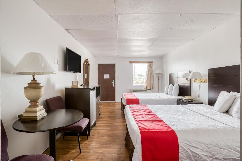 OYO Hotel San Antonio Lackland Air Force Base West image