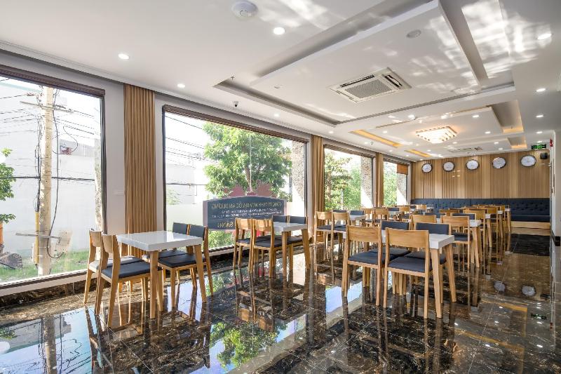 OYO 371 An Duong Hotel & Apartment image