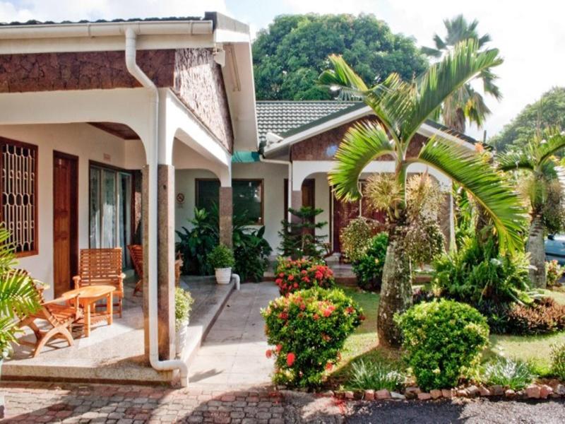 Villa De Roses image