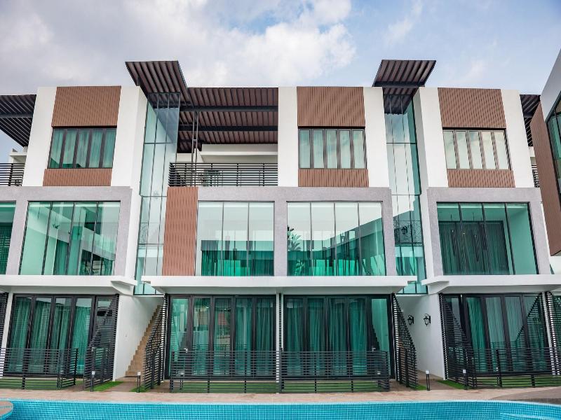 Hermitage Boutique House image