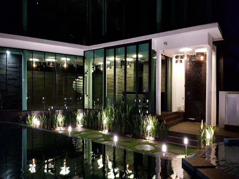 Hermitage Boutique House image